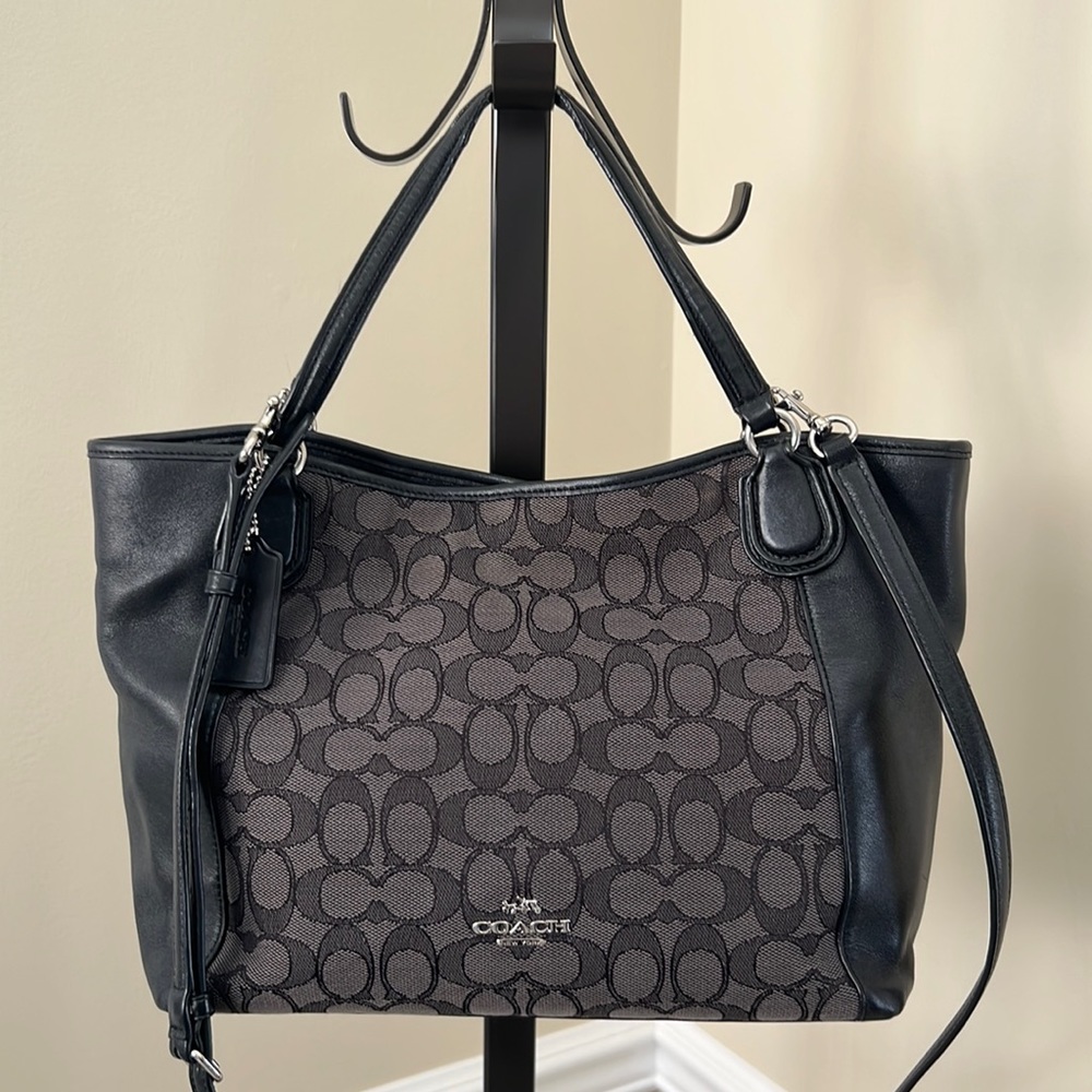 Coach shoulder bag